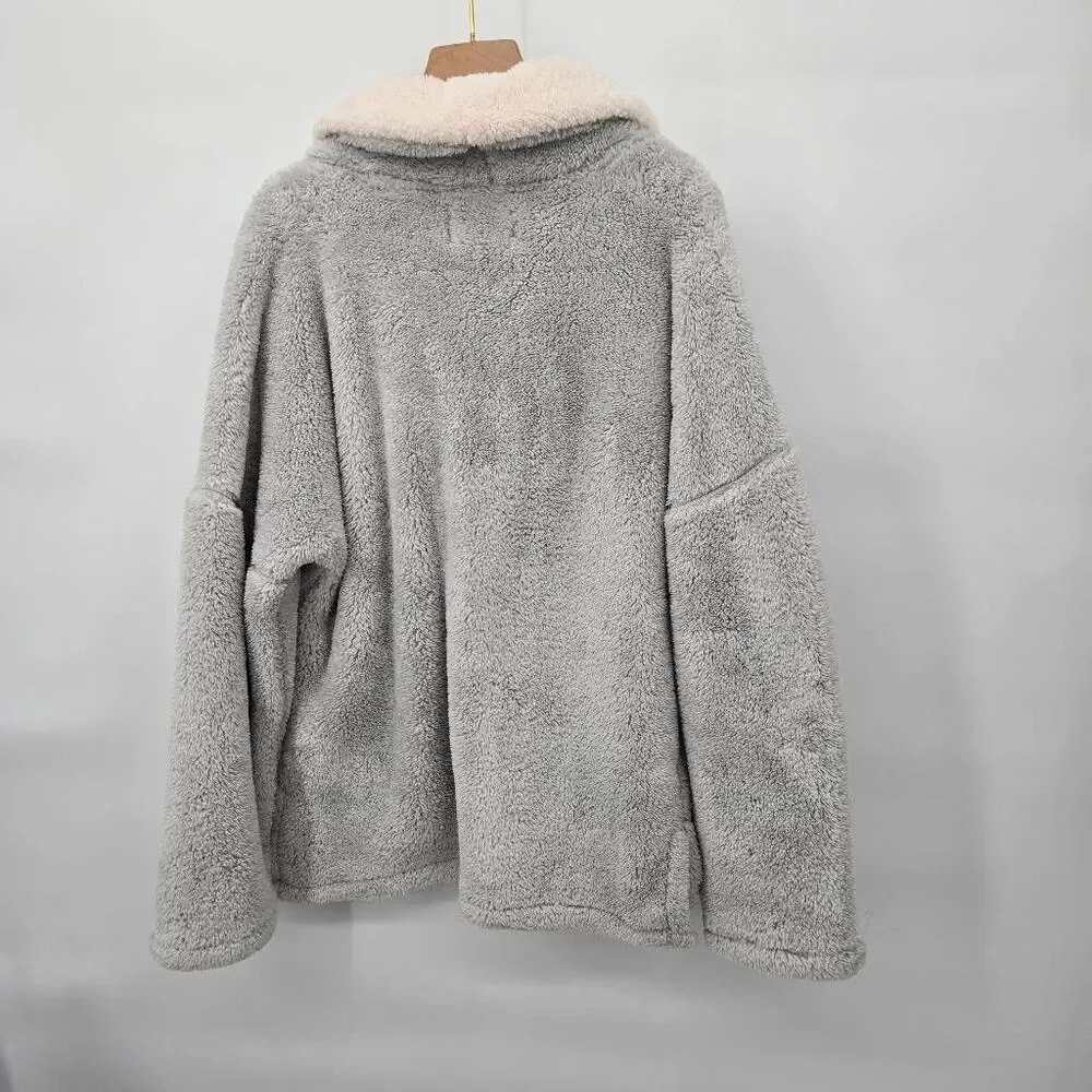 Hammacher Schlemmer Pullover Lounge Sweater Size Medium Gray Plush Warm Cozy Win